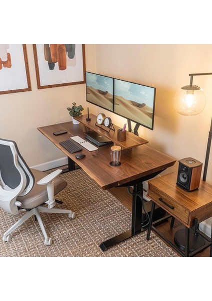 Regula Desk Solid N - Elektrikli Yüksekliği Ayarlanabilir Natürel Kenar Masif Ceviz Çalışma Masası - Beyaz Ayak, Ceviz Masif Tabla - Raflı, 180X80 cm