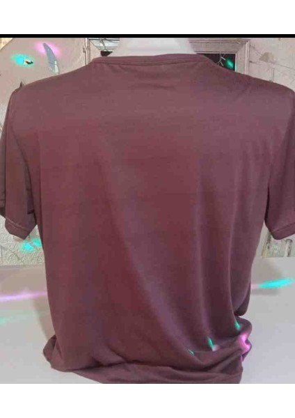 Bardak Tutan El Baskılı T-Shirt fiyatları