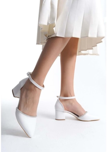 Mehtap Bilek Bantlı Şerit Taşlı Topuklu Klasik Kadın Topuklu Ayakkabı