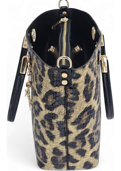 Siyah Rugan Baskılı Leopar Desenli Charm'lı Klasik Kadın El ve Uzun Askılı Omuz Çantası