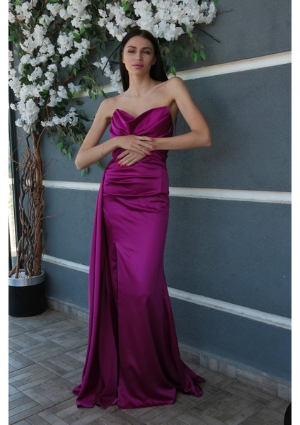 Violet Straplez Drape Detaylı Yırtmaçlı Saten Kumaş Abiye Elbise 1607209.273 modelleri