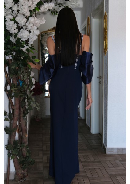 Lacivert Kolları Şifon Yırtmaçlı Abiye 9705139.02 indirimleri