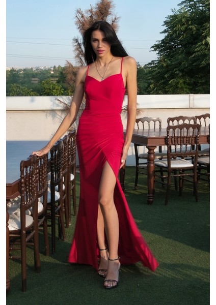 Kırmızı Askılı Yırtmaç Detaylı Drapeli Abiye 9705289.08 fiyatları
