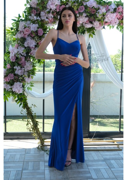 Saks Askılı Yırtmaç Detaylı Drapeli Abiye 9705289.26 modelleri