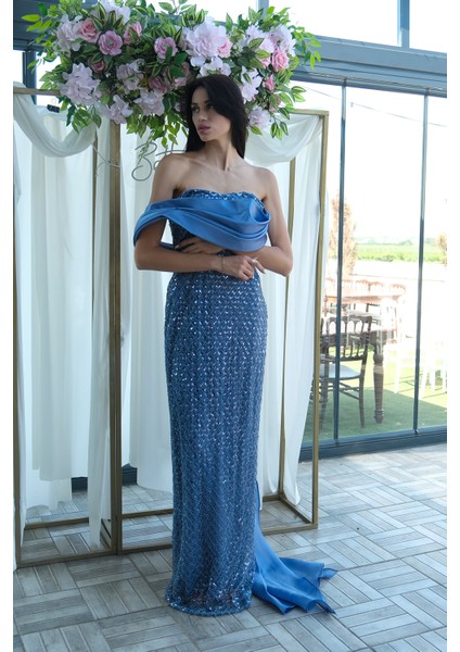 Indigo Drape Yaka Detaylı Payet Işlemeli Uzun Kuşaklı Abiye 9705470.98 fiyatları