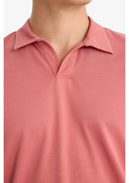 Regular Fit Polo Yaka İnce Dokulu Kısa Kollu Tişört F8477AX25AU indirimleri
