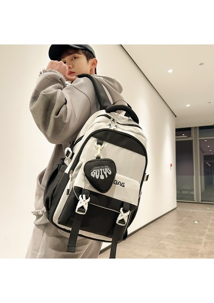 Üniversite Öğrencileri Için Okul Çantaları (Yurt Dışından) indirimleri