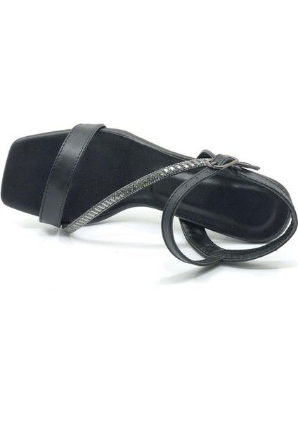 Mehtap Şerit Taş Detaylı Tek Bantlı Kadın Topuklu Abiye Ayakkabı fırsatları