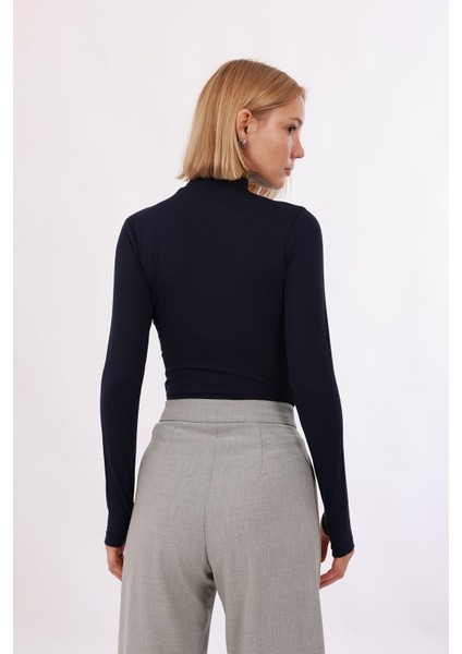 Kadın Parmak Detaylı Body fiyatları