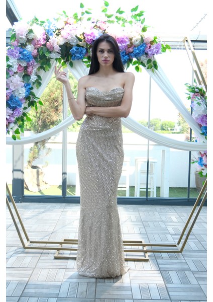 Bej Pul Taş Işlemeli Straplez Balık Abiye 9705304.55