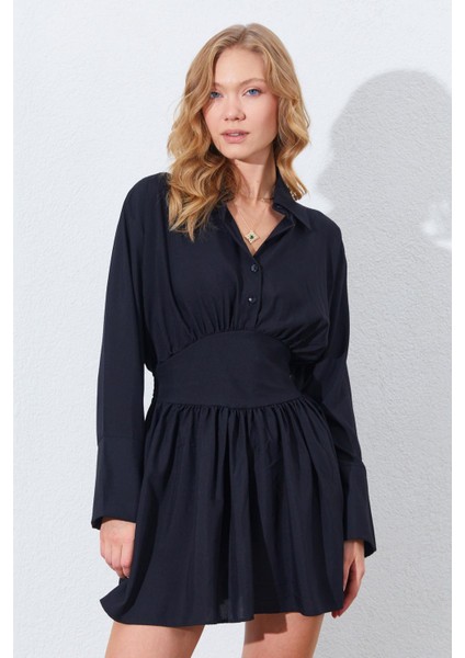 Kadın Siyah Beli Oturtmalı Gömlek Yaka Elbise indirimleri