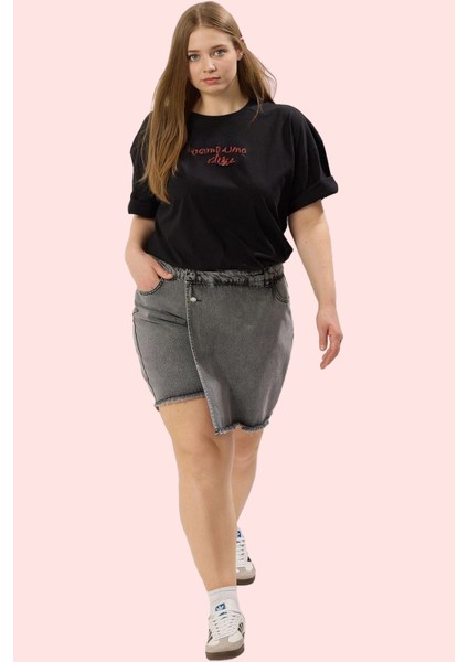 Kadın Kısa Boy Denim Şort Etek Pamuk Günlük ve Casual Hafta Sonu Yaz Aylarının Vazgeçilmezi