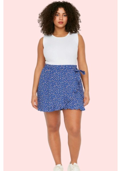 Kadın Çiçekli Şort Etek Büyük Beden Rahat Kesim Yazlık Kombin Günlük Kullanım Modern Tasarım fiyatları