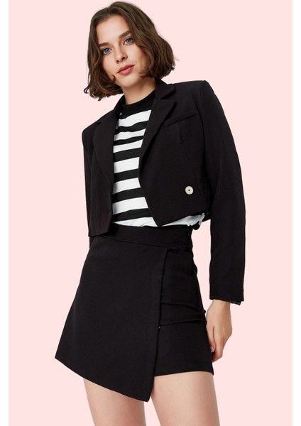 Kadın Kısa Boy Finike Dokuma Şort Etek Yüksek Bel Kemer Detayı Günlük Yaz Aylarının Vazgeçilmezi modelleri