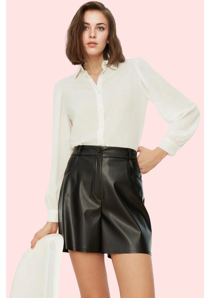 Kadın Kısa Boy Suni Deri Şort Yüksek Bel Straight Siluet Günlük Şıklık Yaz Aylarının Vazgeçilmezi modelleri