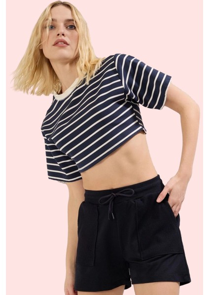 Kadın Örme Şort 2 Iplik Penye Düz Desen Rahat Günlük Hafta Sonu Yaz Aylarının Vazgeçilmezi