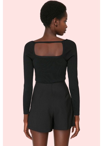 Kadın Kısa Boy Şort Etek Polyester Elastan Günlük ve Şık Kombinler Için Yaz Aylarının Vazgeçilmezi modelleri