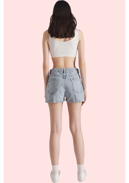 Kadın Kısa Boy Denim Şort Pamuk Jakarlı Desenli Rahat Günlük Kullanım Yaz Aylarının Vazgeçilmezi modelleri