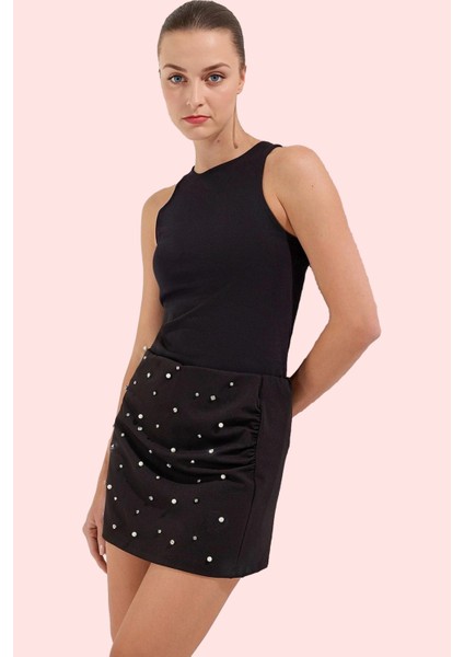 Kadın Taş Detaylı Interlok Örme Mini Şort Etek Göz Alıcı Tasarım Yaz Aylarının Vazgeçilmezi fiyatları
