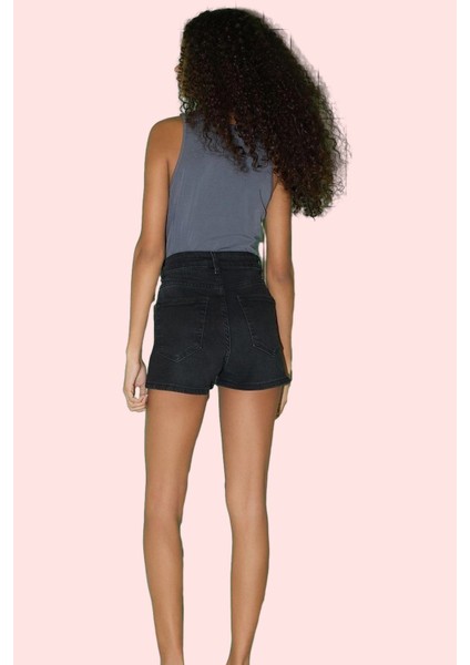 Kadın Kısa Boy Denim Şort Pamuk Geniş Paça Yazlık Günlük Kullanım Yaz Aylarının Vazgeçilmezi modelleri