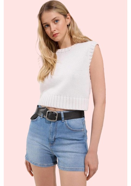 Kadın Kısa Boy Denim Şort Pamuk Geniş Paça Yazlık Günlük Kullanım Yaz Aylarının Vazgeçilmezi