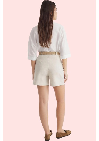Kadın Kemerli Şort; Rahat Şık ve Pamuk Dokuma Kumaştan Günlük Kullanım Yaz Aylarının Vazgeçilmezi modelleri
