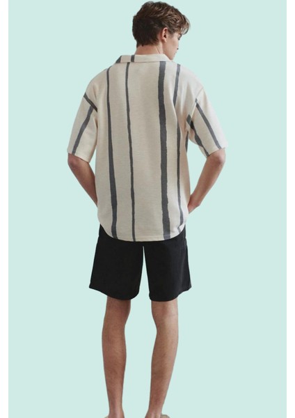Erkek Straight Fit Kapri Şort; Pamuk Dokuma Gabardin Yüksek Bel Yaz Aylarının Vazgeçilmezi
