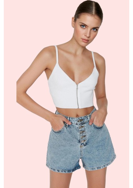 Kadın Pamuk Denim Mini Şort Düz Desen Yüksek Bel Günlük Kullanım Için Yaz Aylarının Vazgeçilmezi fiyatları