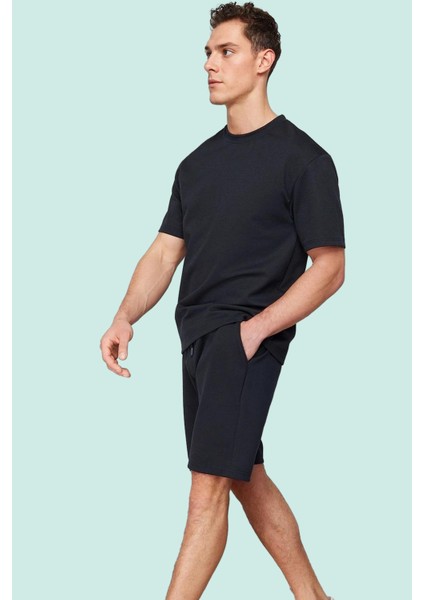 Erkek Yazlık Şort; Nefes Alan Örme Kumaş Boru Paça Rahat Kalıp Günlük Stil Kaliteli Malzeme