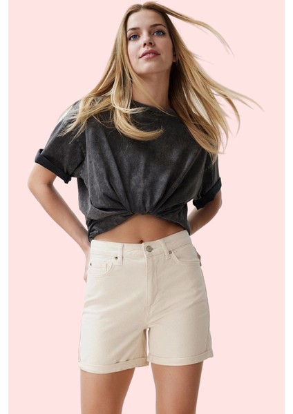 Kadın Denim Şort Pamuk City Short Kalıp Geniş Paça Yazlık Günlük Kullanım Kaliteli Malzeme