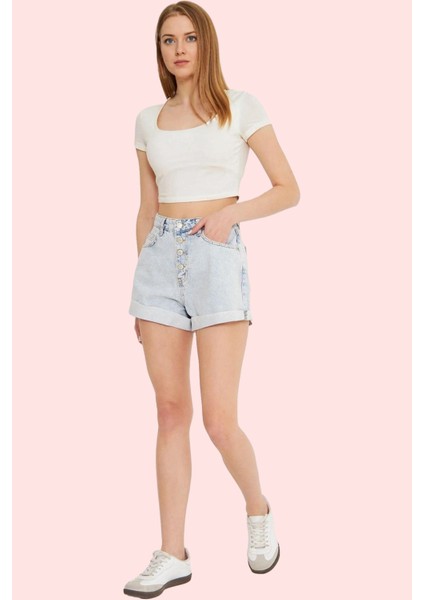 Kadın Mini Denim Şort Pamuk Rahat Kesim Günlük Kullanım Hafta Sonu Yaz Aylarının Vazgeçilmezi