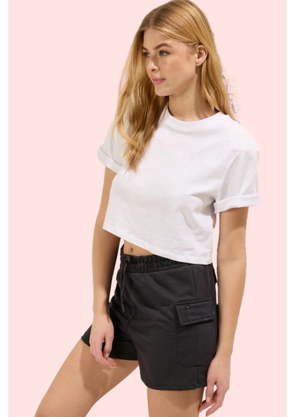 Kadın Sloganlı Örme Şort; Cep Detaylı Rahat Kısa Boy Günlük Kullanım Yaz Aylarının Vazgeçilmezi