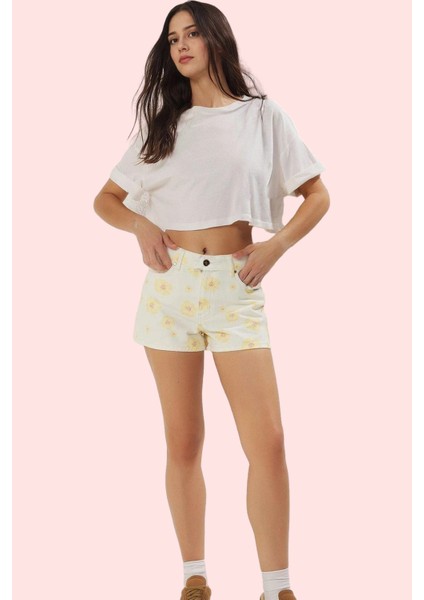 Kadın Pamuklu Denim Şort Yüksek Bel Geniş Paça Kısa Boy Günlük Stil Yaz Aylarının Vazgeçilmezi