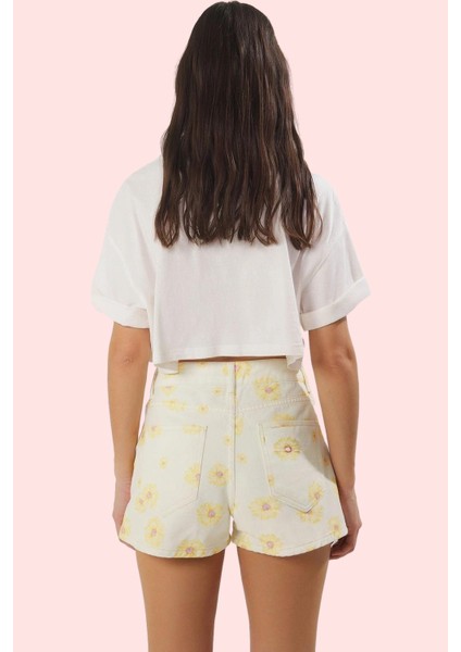 Kadın Pamuklu Denim Şort Yüksek Bel Geniş Paça Kısa Boy Günlük Stil Yaz Aylarının Vazgeçilmezi modelleri