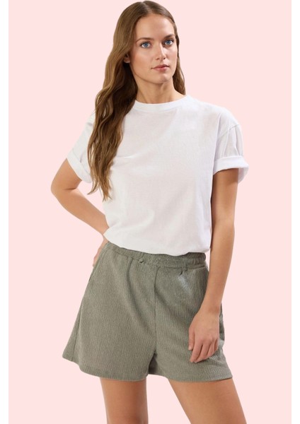 Kadın Düz Desenli Örme Şort Rahat Kalıp Yaz Mevsimi Günlük Hafta Sonu Stilin Buluştuğu Yer