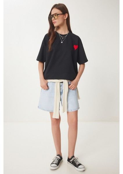 Kalp Nakışlı Örme T-Shirt LZV0018 Siyah