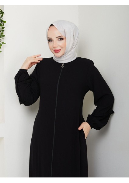 Köşeli Büzgü Detaylı Medine Ipeği Ferace