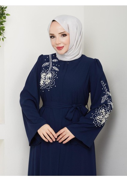 Gündelik Papatya Desenli Beyaz Inci Taşlı Ferace fırsatları