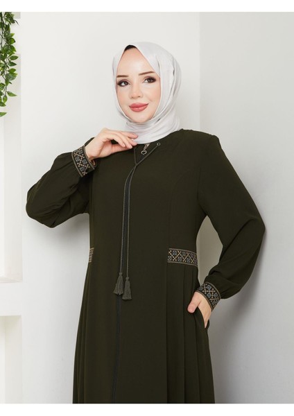 Nakışlı ve Bağcıklı Ferace modelleri