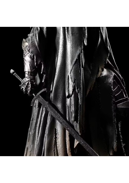 Angmar'ın Cadı Kralı Model Süsleme El Yapımı Heykel (Yurt Dışından) fırsatları