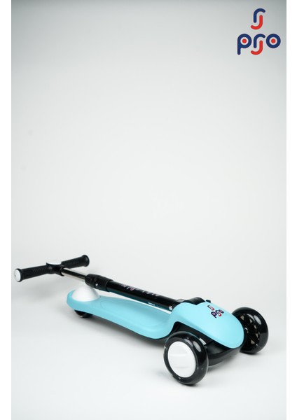 Işıklı/ledli Üç Teker Yükseklik Ayarlanabilir ve Katlanabilir Fren Sistemli Çocuk Scooter
