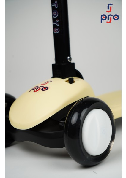 Işıklı/ledli Üç Teker Yükseklik Ayarlanabilir ve Katlanabilir Fren Sistemli Çocuk Scooter