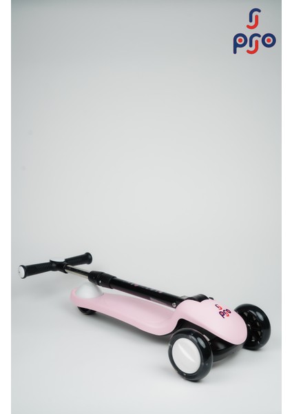 Işıklı/Ledli Üç Teker Yükseklik Ayarlanabilir ve Katlanabilir Fren Sistemli Çocuk Scooter modelleri