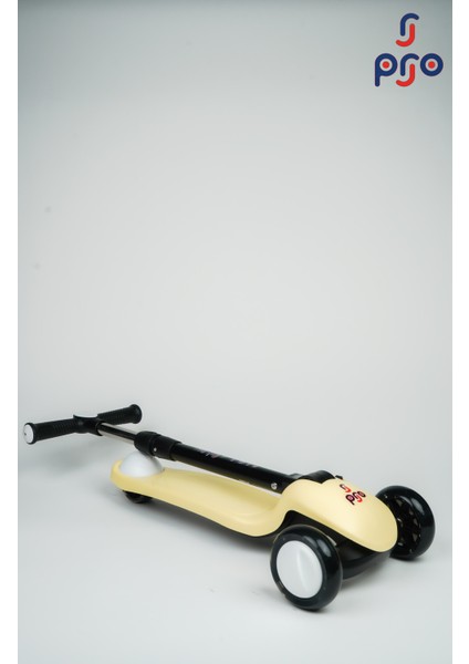 Işıklı/ledli Üç Teker Yükseklik Ayarlanabilir ve Katlanabilir Fren Sistemli Çocuk Scooter modelleri