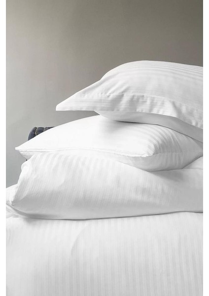 Pure White Çizgili Saten Çift Kişilik Nevresim Takımı