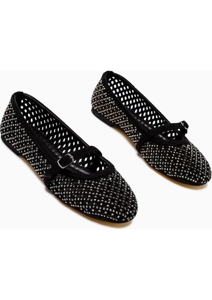 Nicole Siyah Süet Oval Burunlu Delikli Taş Detaylı Tek Bantlı Günlük Kadın Ayakkabı modelleri