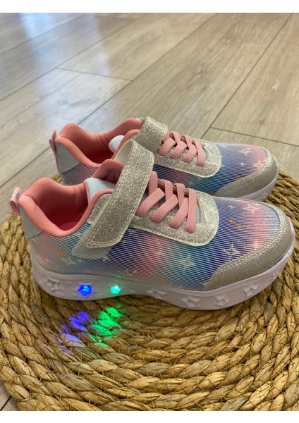 Gümüş Spor Ayakkabı fırsatları