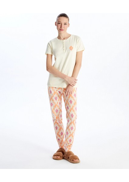 Lcw Dream Ekru Bisiklet Yaka Baskılı Kısa Kollu Kadın Pijama Takımı