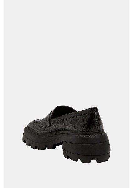 The Geli Combat Kadın Siyah Loafer indirimleri