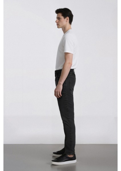 Pedro Slim Fit Dar Kalıp Normal Bel Dar Paça Jean Pantolon D5480AX25SP fırsatları
